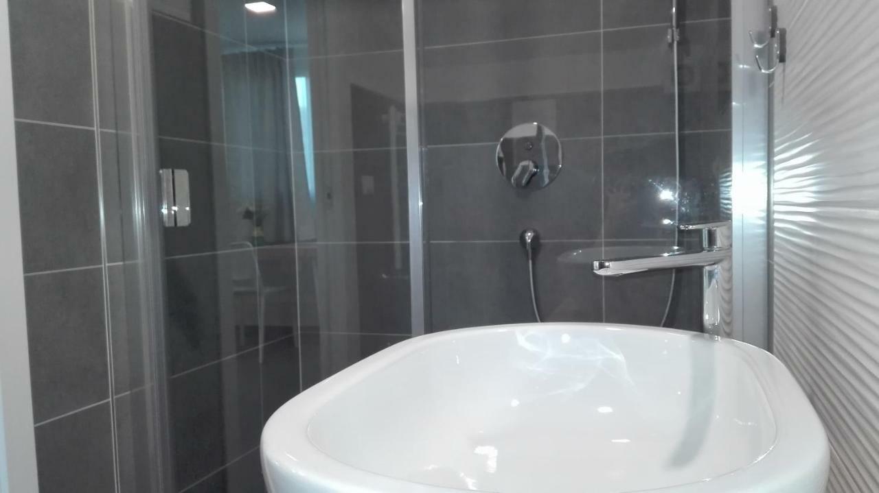 Hotel Tivoli Shortlets - Catania San Gregorio di Catania Zewnętrze zdjęcie